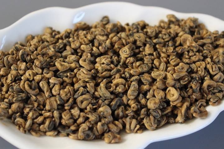 Дянь Хун Цзинь Ло «Золотые Спирали»